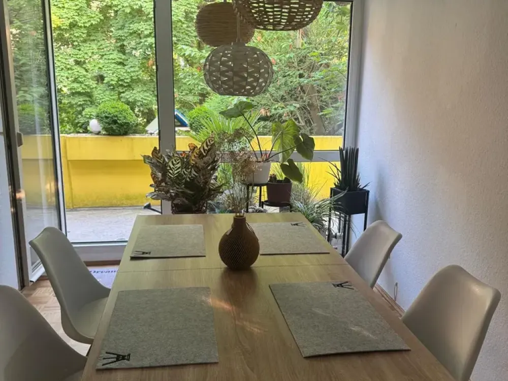Modernisierte Wohnung mit drei Zimmern und Balkon in Castrop-Rauxel