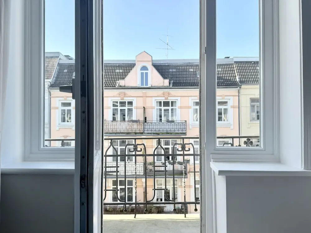 Ekclusive 2-Zimmer Wohnung im Jugendstil-Altbau mit gehobener Möblierung