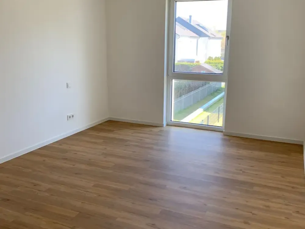 5-Zimmer-Wohnung inkl. Einbauküche mit Balkon und 2 Badezimmern