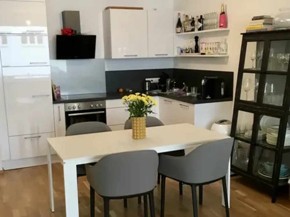 Renovierte 3-Zimmer-Wohnung mit Südbalkon Maxvorstadt/Grenze Neuhausen