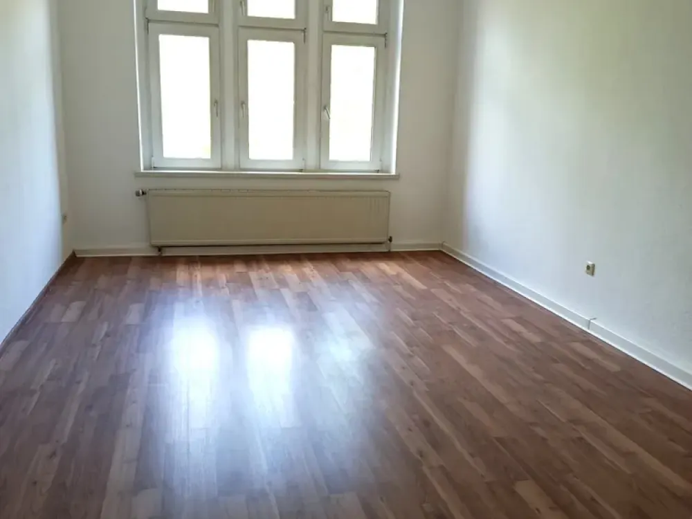 Schöne 3 Zi-Whg. | Bad mit Fenster | Loggia | WG´s Willkommen