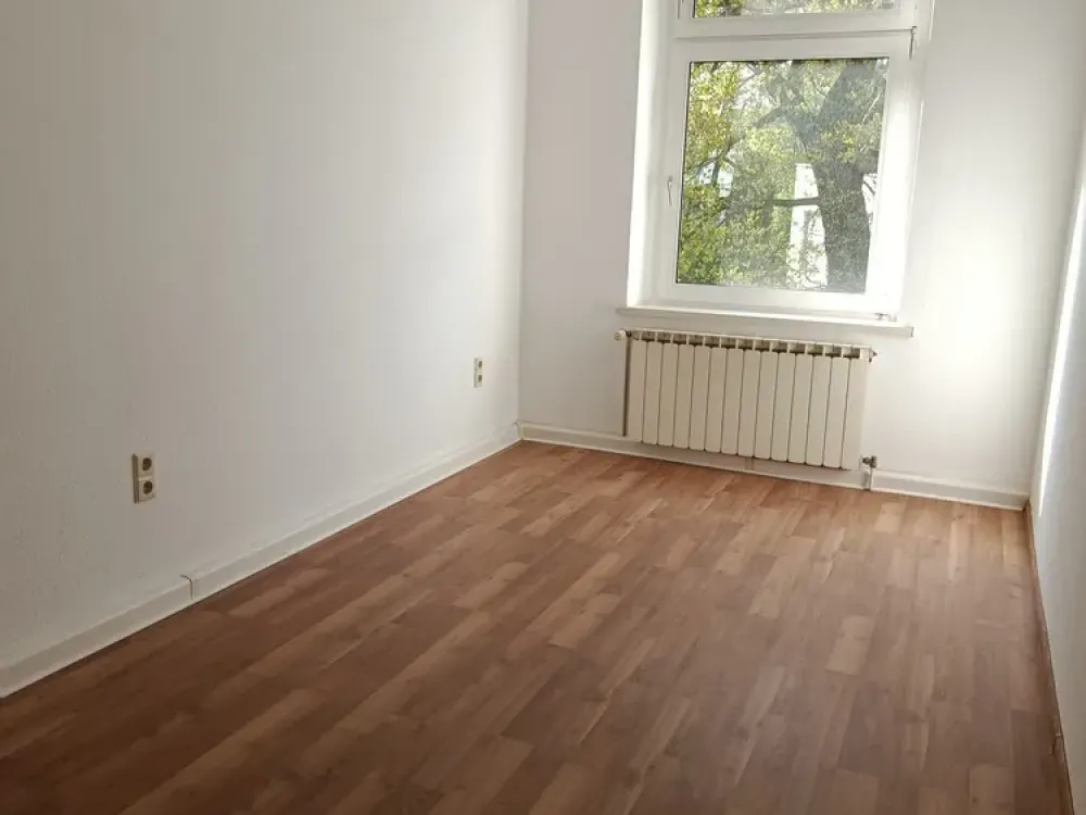 Schöne 3 Zi-Whg. | Bad mit Fenster | Loggia | WG´s Willkommen