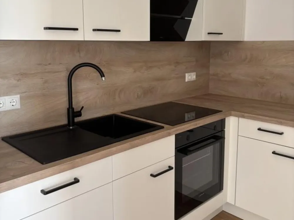 Gemütliche und hochwertige Neubauwohnung mit Balkon, EBK und Fußbodenheizung!