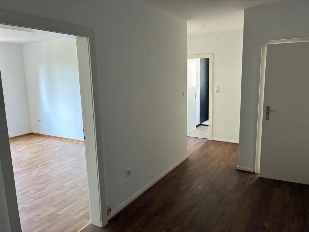 Freundliche, zentrale Wohnung (3ZKBB) im Vorderen Westen/KS