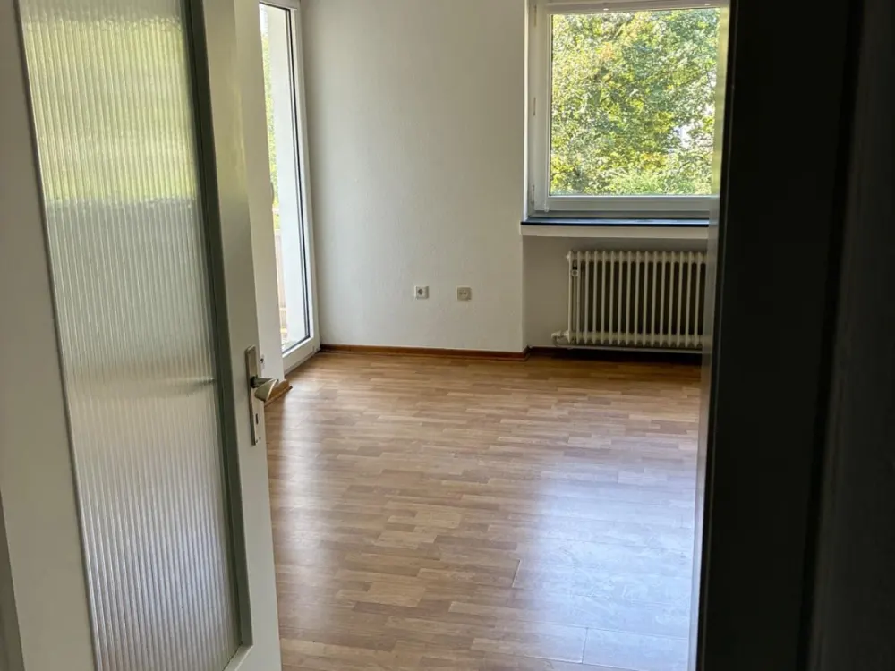 Freundliche, zentrale Wohnung (3ZKBB) im Vorderen Westen/KS