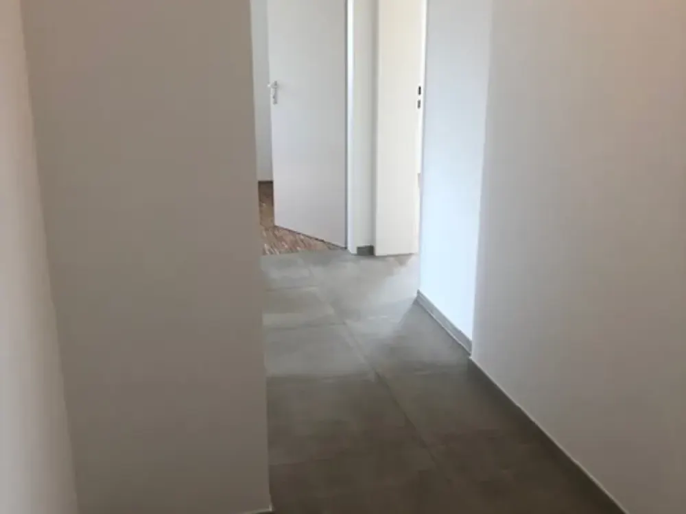 Moderne, ruhige 3 Zimmer Wohnung fußläufig zur U-Bahn mit 2 Balkonen