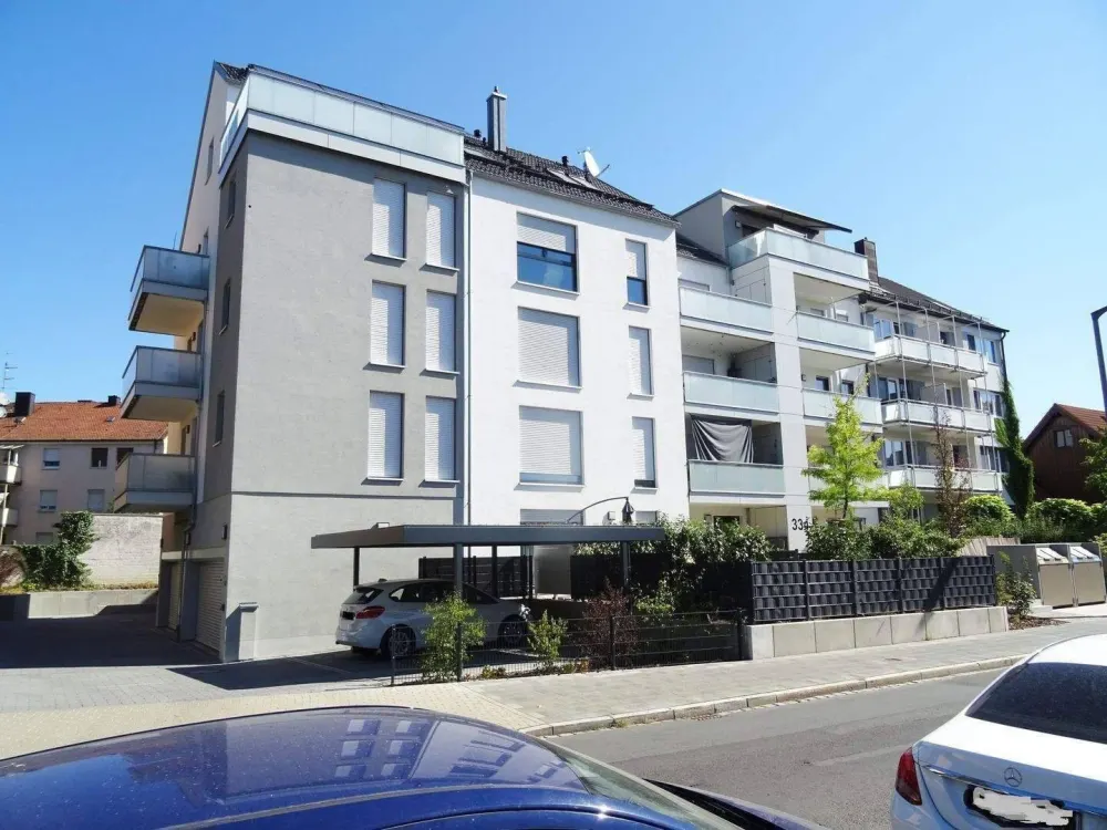 WUNDERSCHÖNE FAST NEUE MODERNE 4-ZIMMERTRAUMWOHNUNG MIT ZWEI EIGENEN GÄRTEN