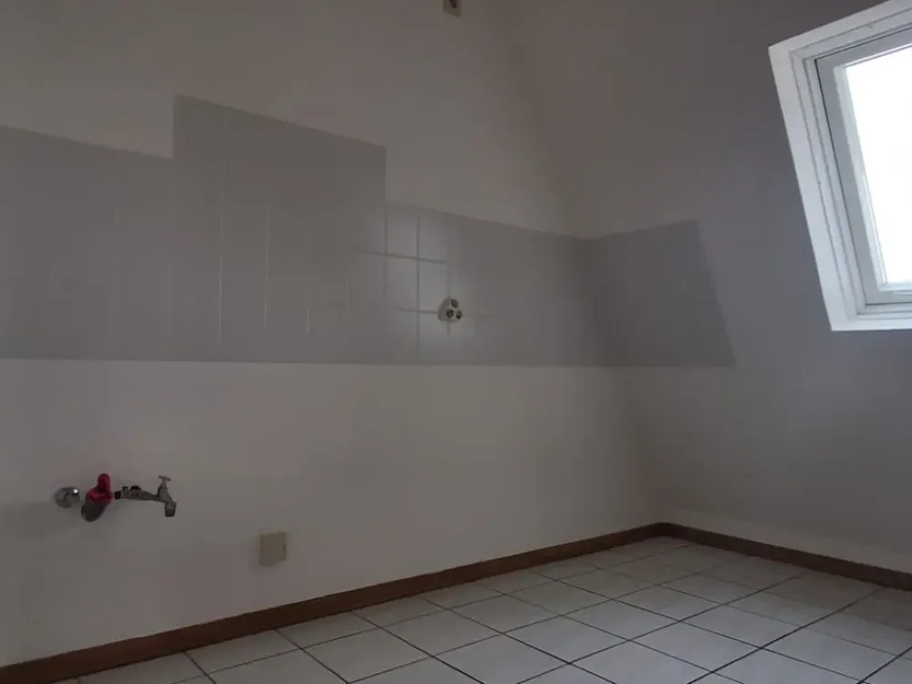 Spacious 2.5-Room (Attic Maisonette, 2 Terraces, Castle View, Garage Possible)