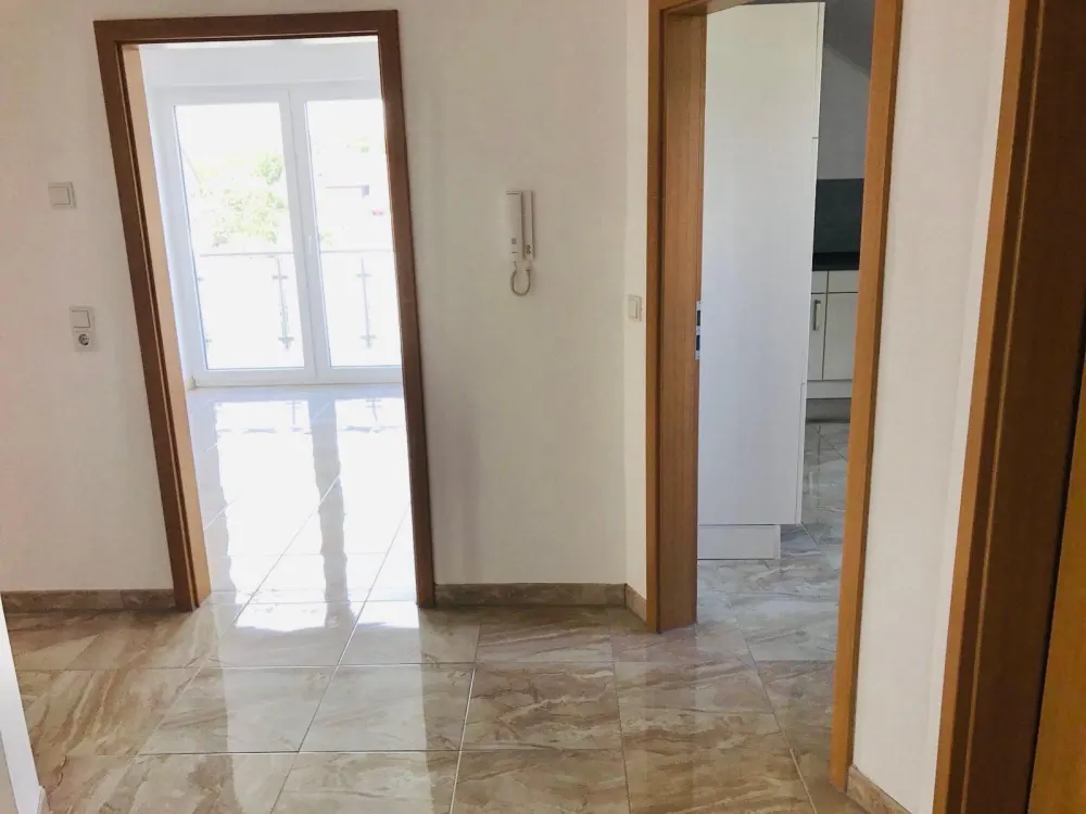 Moderne 3-Zimmer-DG in Espenau, 80 m² | energieeffizient & hell