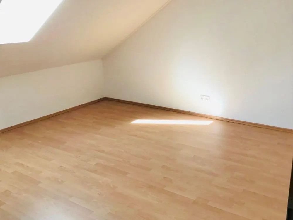 Moderne 3-Zimmer-DG in Espenau, 80 m² | energieeffizient & hell