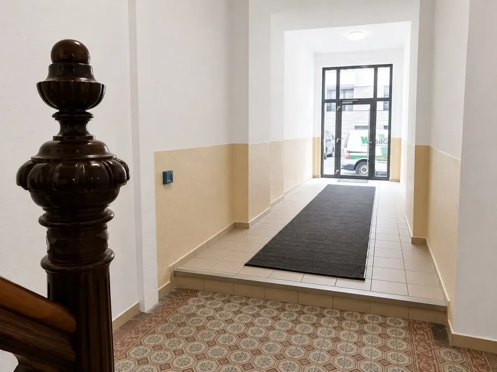 Urban wohnen nahe MDR, 2 Zimmer in der Kantstraße