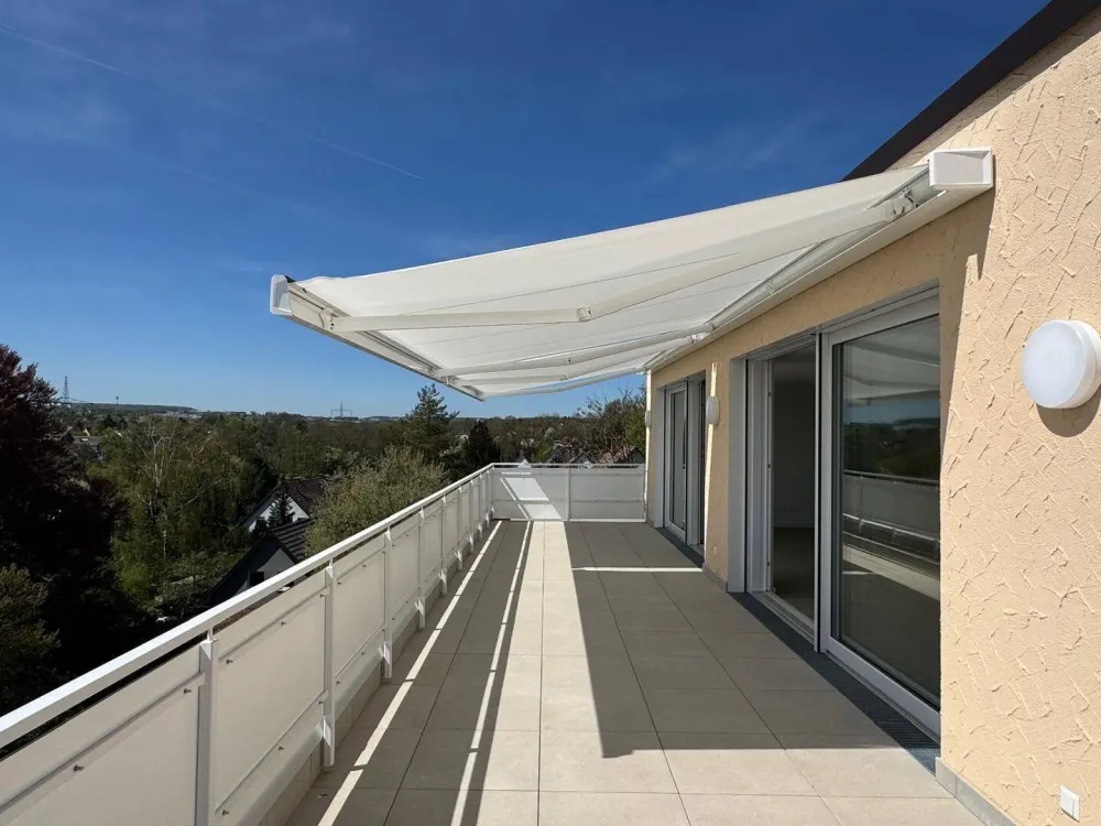Kernsanierte 3-Zi-Penthousewohnung in Aussichtslage von Plieningen