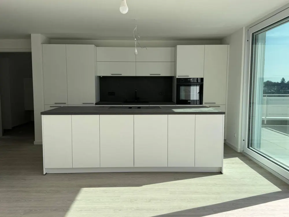 Kernsanierte 3-Zi-Penthousewohnung in Aussichtslage von Plieningen