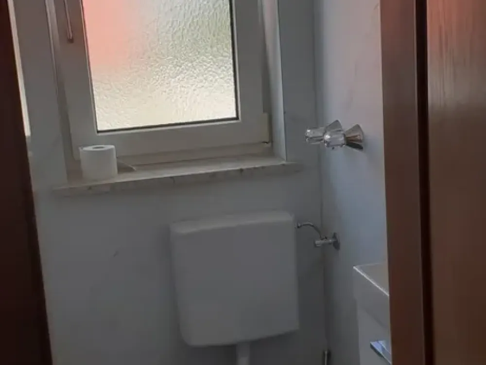 4 Rooms + Conservatory