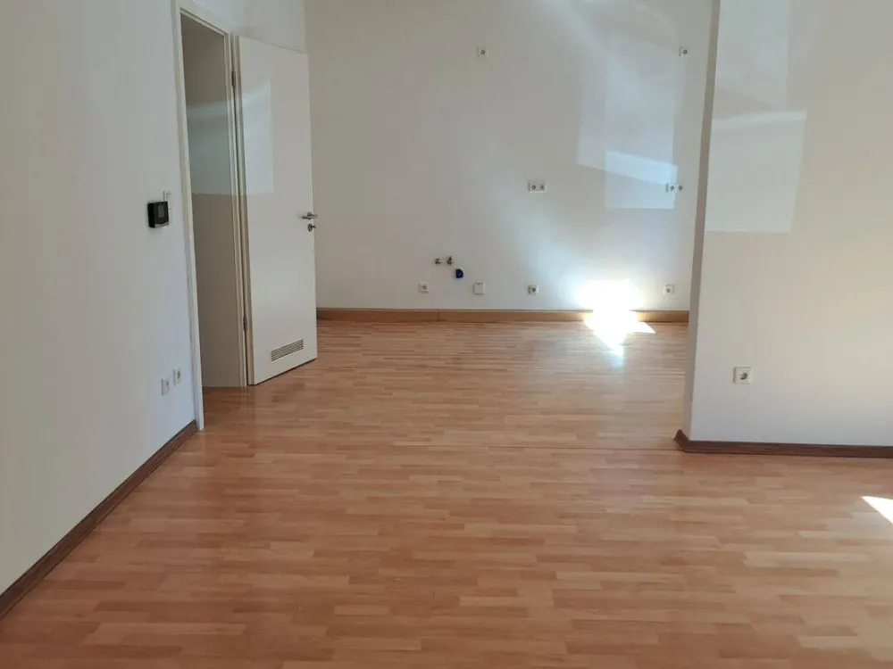 komplett und hochwertig sanierte 2-Zimmer Wohnung Nähe Dianaplatz