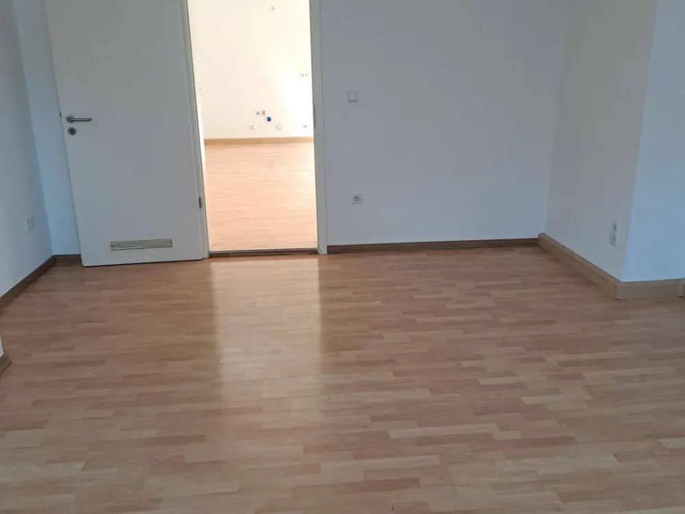 komplett und hochwertig sanierte 2-Zimmer Wohnung Nähe Dianaplatz