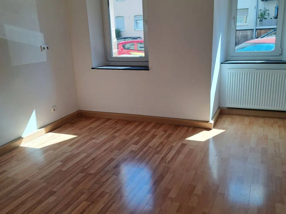 komplett und hochwertig sanierte 2-Zimmer Wohnung Nähe Dianaplatz