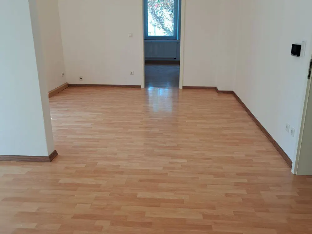 komplett und hochwertig sanierte 2-Zimmer Wohnung Nähe Dianaplatz