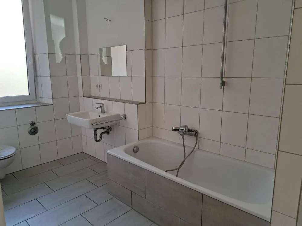 komplett und hochwertig sanierte 2-Zimmer Wohnung Nähe Dianaplatz