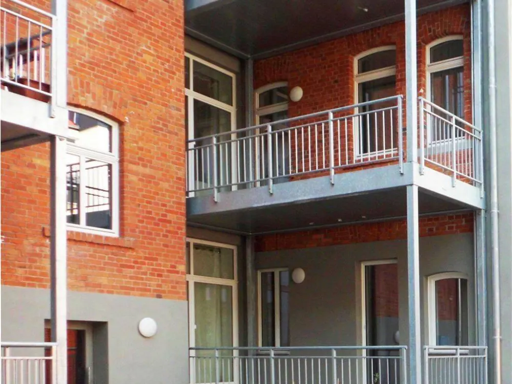 3-Zimmer mit Balkon, Lift, Chancen für SP im Hinterhof
