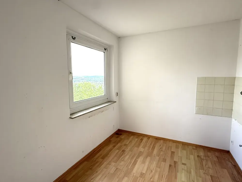 Comfortable 3-Room Apartment in Vellmar with Bathtub & Balcony