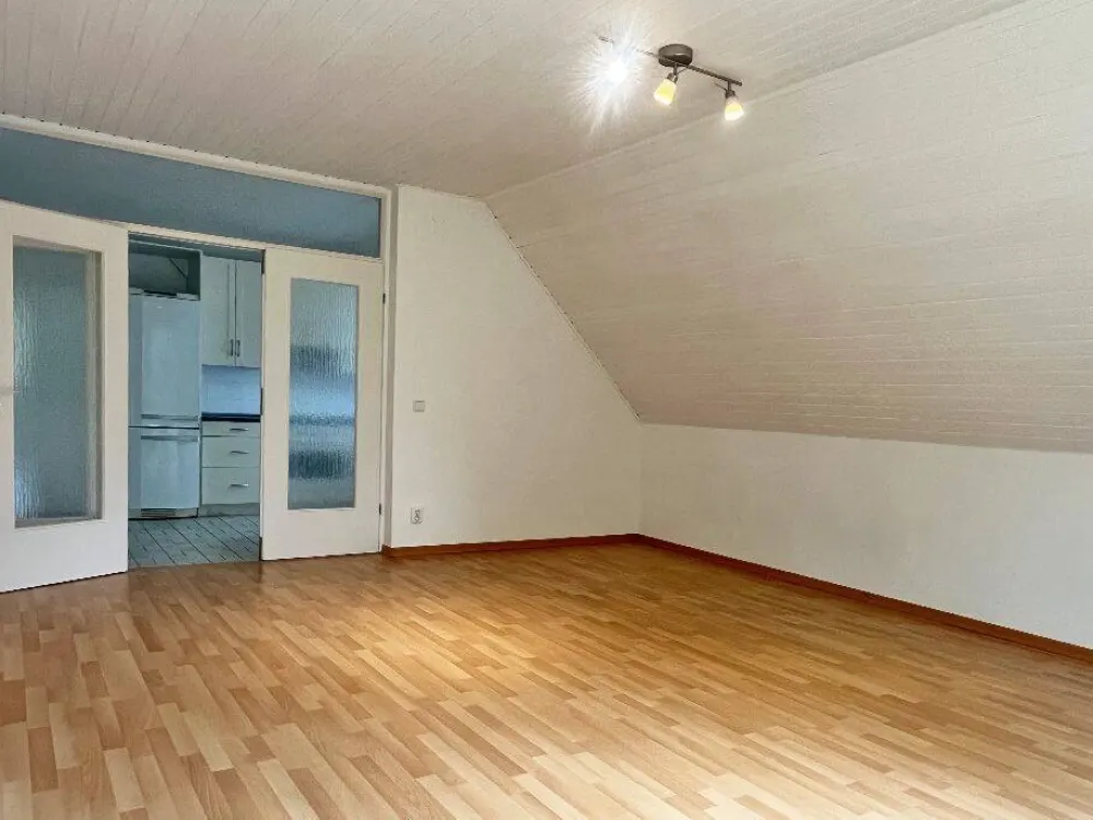 Zentrale 3-Zi.-Whg. mit Balkon
