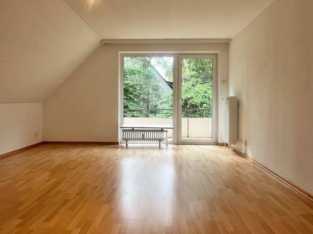Zentrale 3-Zi.-Whg. mit Balkon