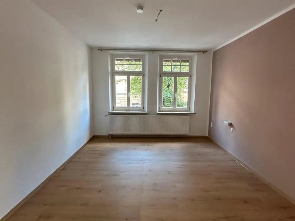 Large 5-Room Apartment for Rent