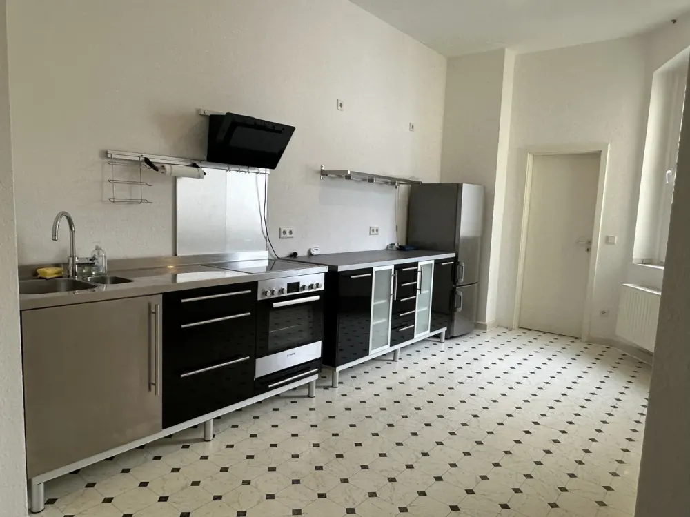 Attraktive Wohnung in Friedrichstadt - 2 ZKB, zentral