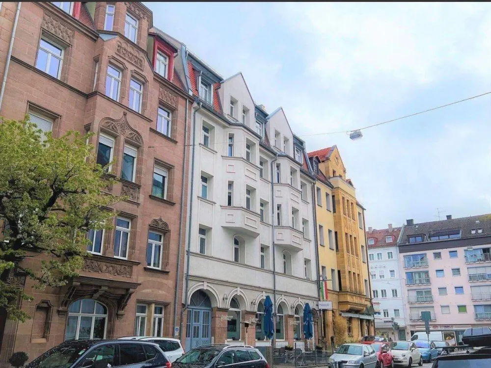 Ideale Lage in Stadtnähe! Hello, neuwertige zwei Zimmerwohnung im Nürnberger Süden
