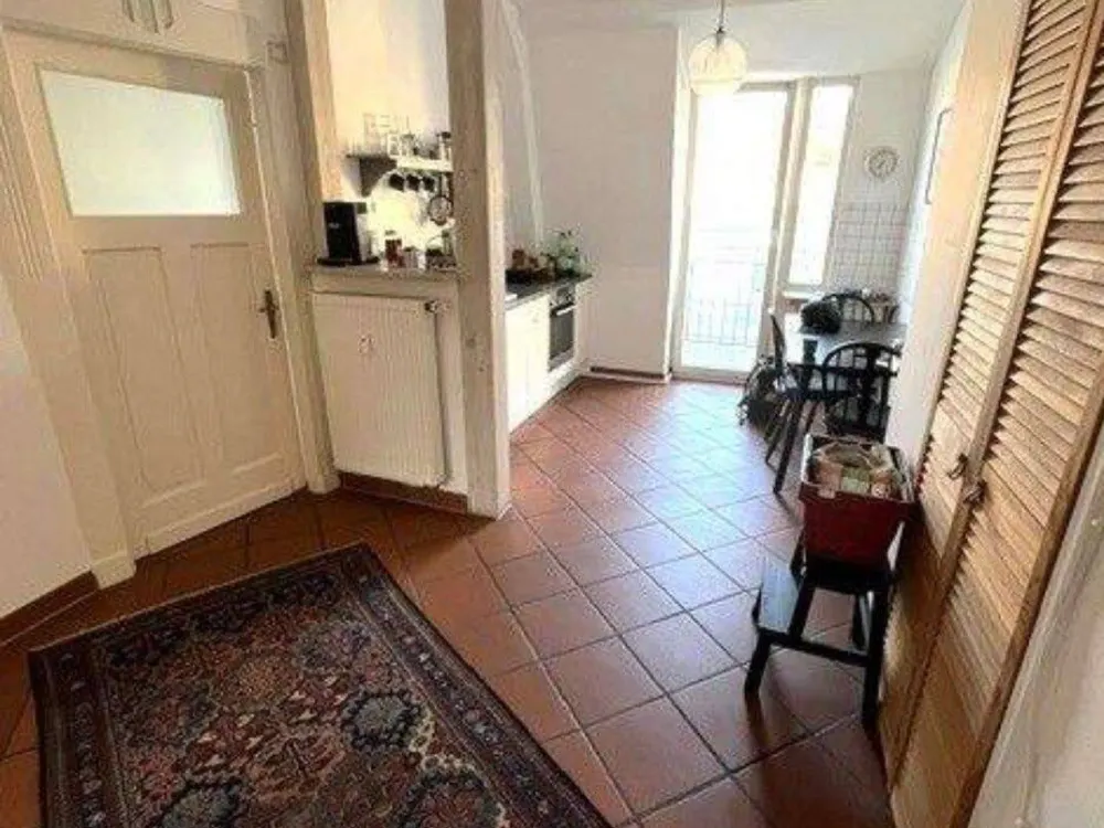 Ideale Lage in Stadtnähe! Hello, neuwertige zwei Zimmerwohnung im Nürnberger Süden