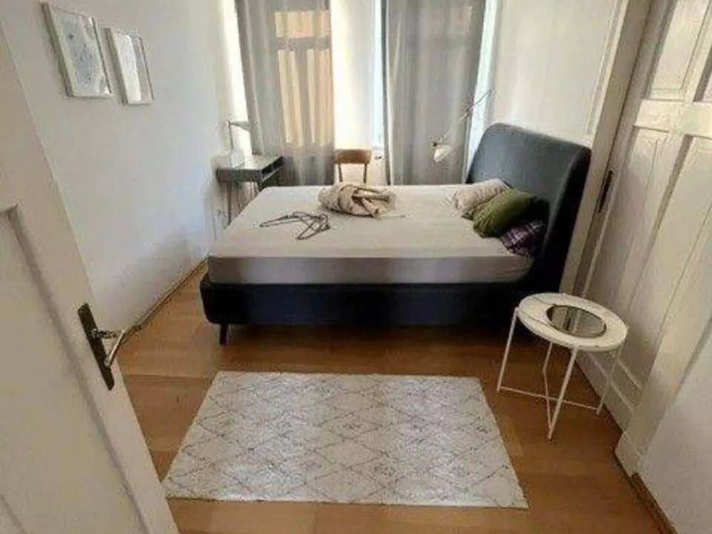 Ideale Lage in Stadtnähe! Hello, neuwertige zwei Zimmerwohnung im Nürnberger Süden