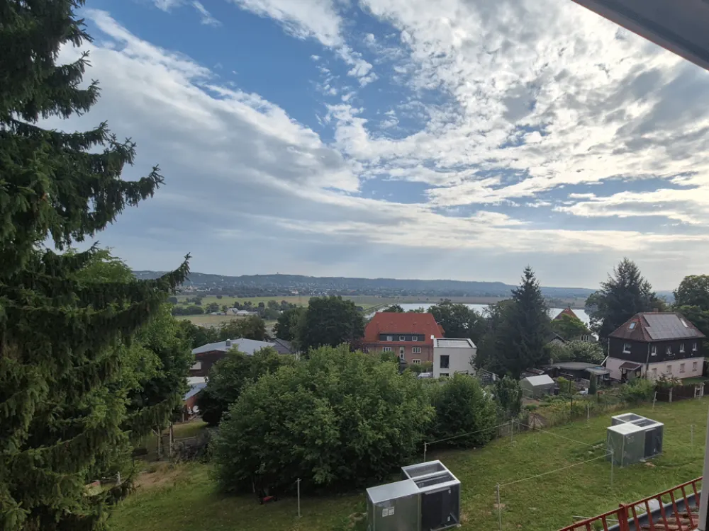 3-Raumwohnung mit schönen Dielenboden zu vermieten
