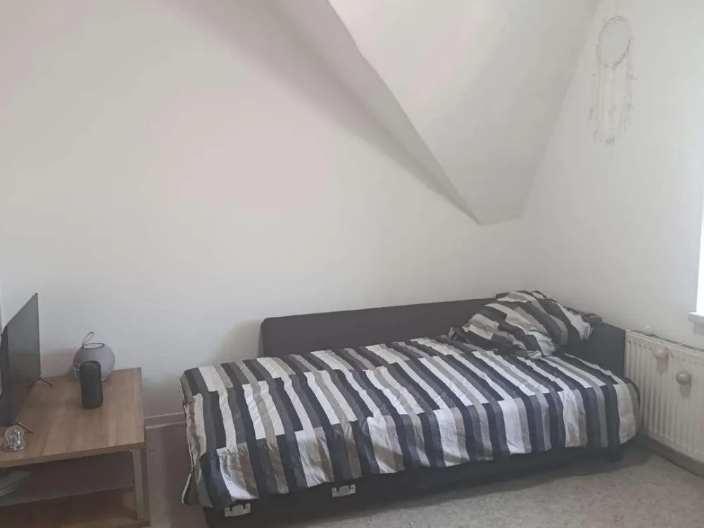 Gemütliche 3-Zimmer-Wohnung im Dachgeschoss, ruhig & gepflegt!