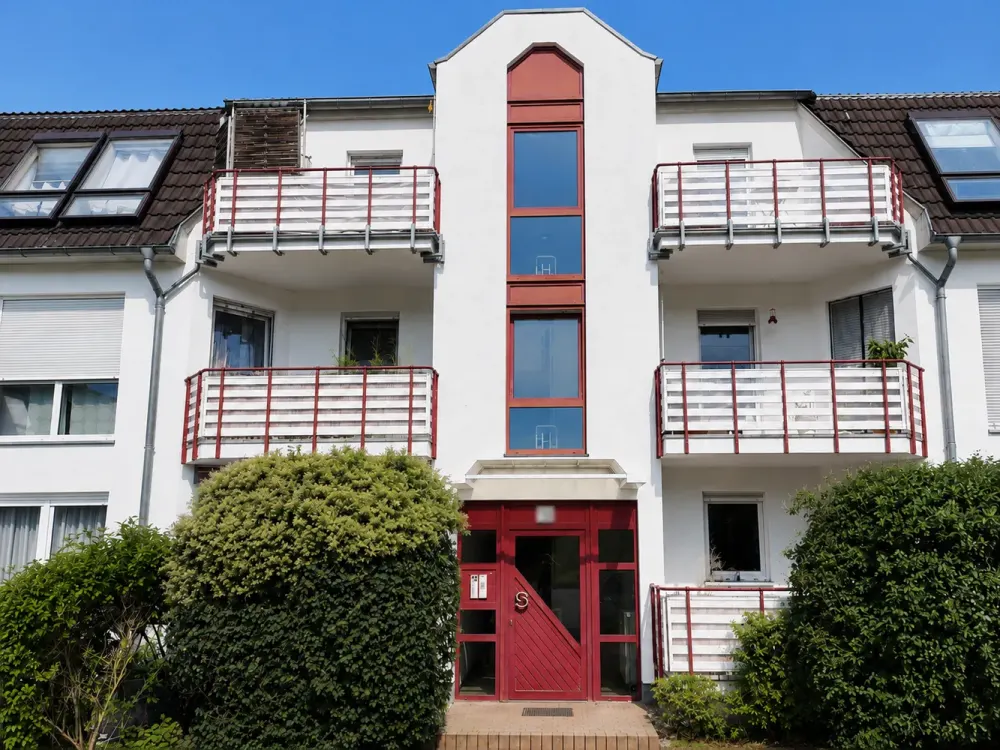 helle und großzügige Wohnung in Velten *4 Zimmer * Balkon * Wintergarten* KFZ-Stellplatz