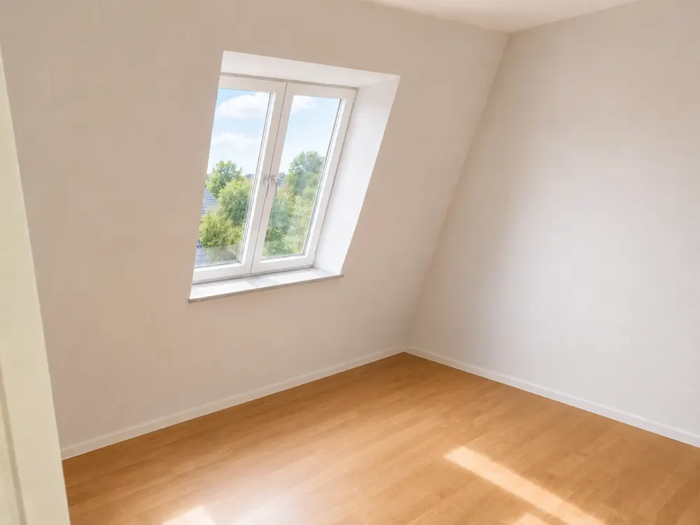 helle und großzügige Wohnung in Velten *4 Zimmer * Balkon * Wintergarten* KFZ-Stellplatz