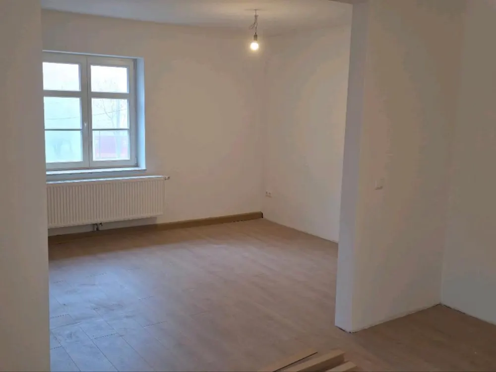 Ruhige 3 Zimmer Wohnung zu vermieten