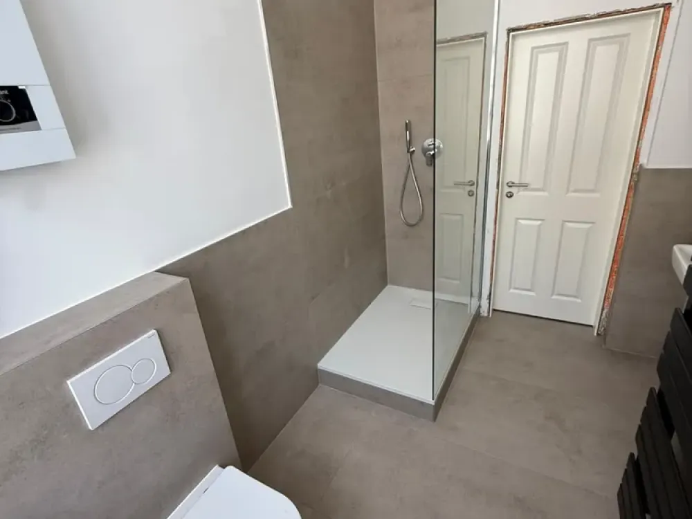 Erstbezug n. TOP-Sanierung, 65 qm Wohnung, 2 ZWKB, 590 € kalt, in zentraler Lage v. Haspe