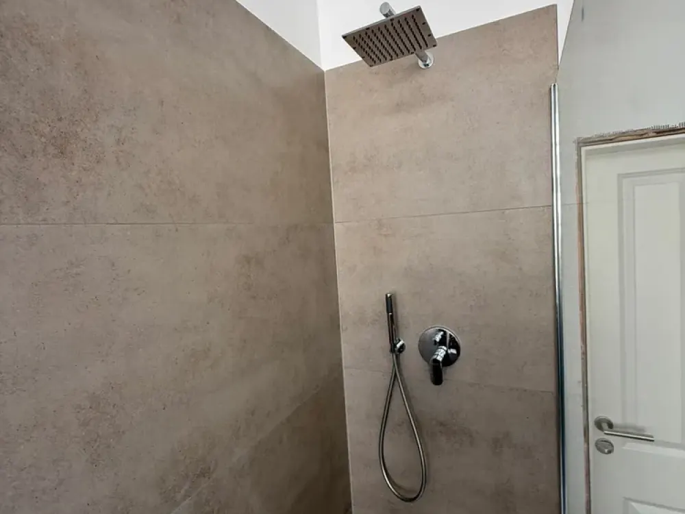 Erstbezug n. TOP-Sanierung, 65 qm Wohnung, 2 ZWKB, 590 € kalt, in zentraler Lage v. Haspe