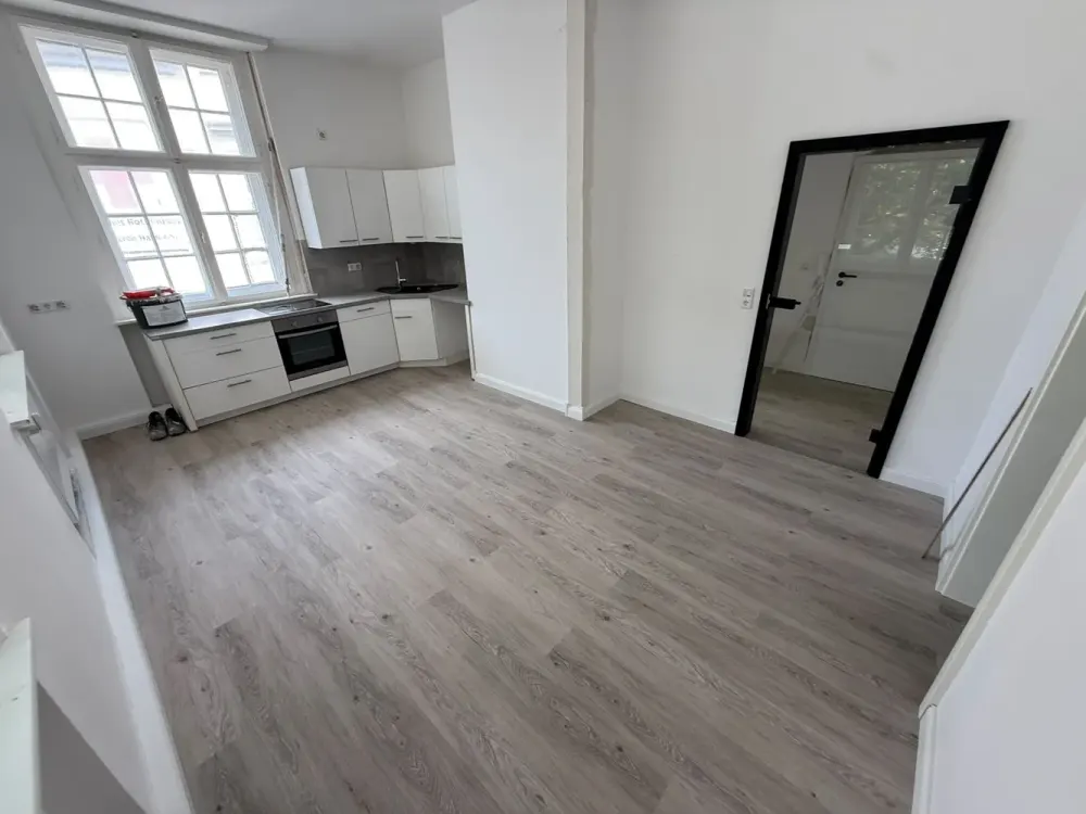 Erstbezug n. TOP-Sanierung, 65 qm Wohnung, 2 ZWKB, 590 € kalt, in zentraler Lage v. Haspe