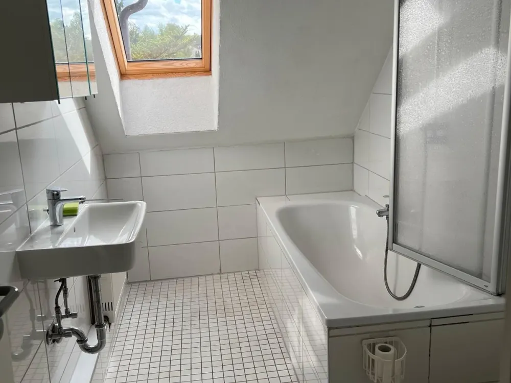4 Zimmer Küche Bad zu vermieten