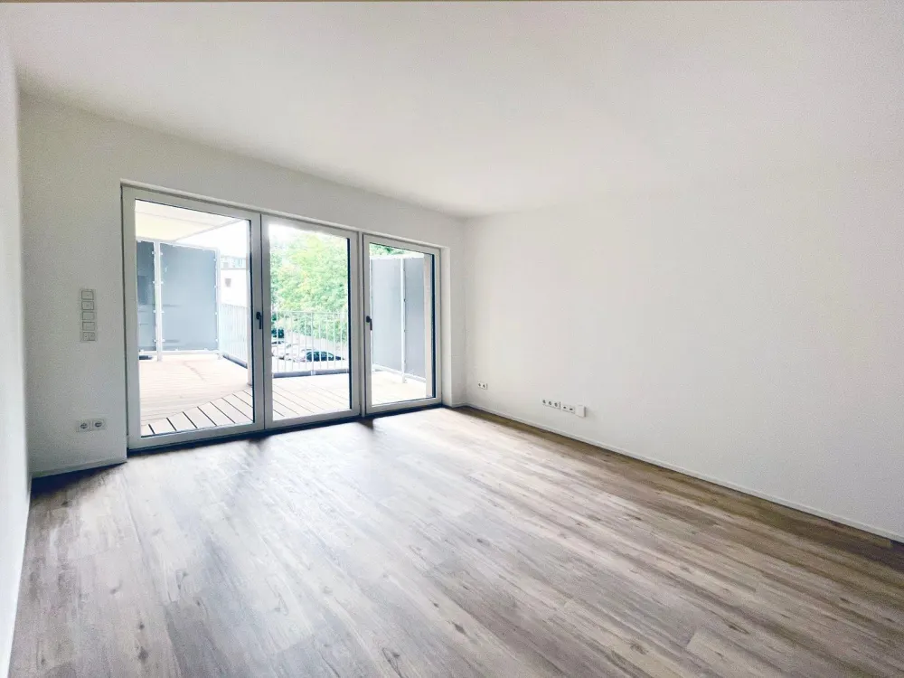 TRAUMWOHNUNG am Stadtpark! Helle 3-Zimmer Wohnung mit Balkon und Einbauküche!