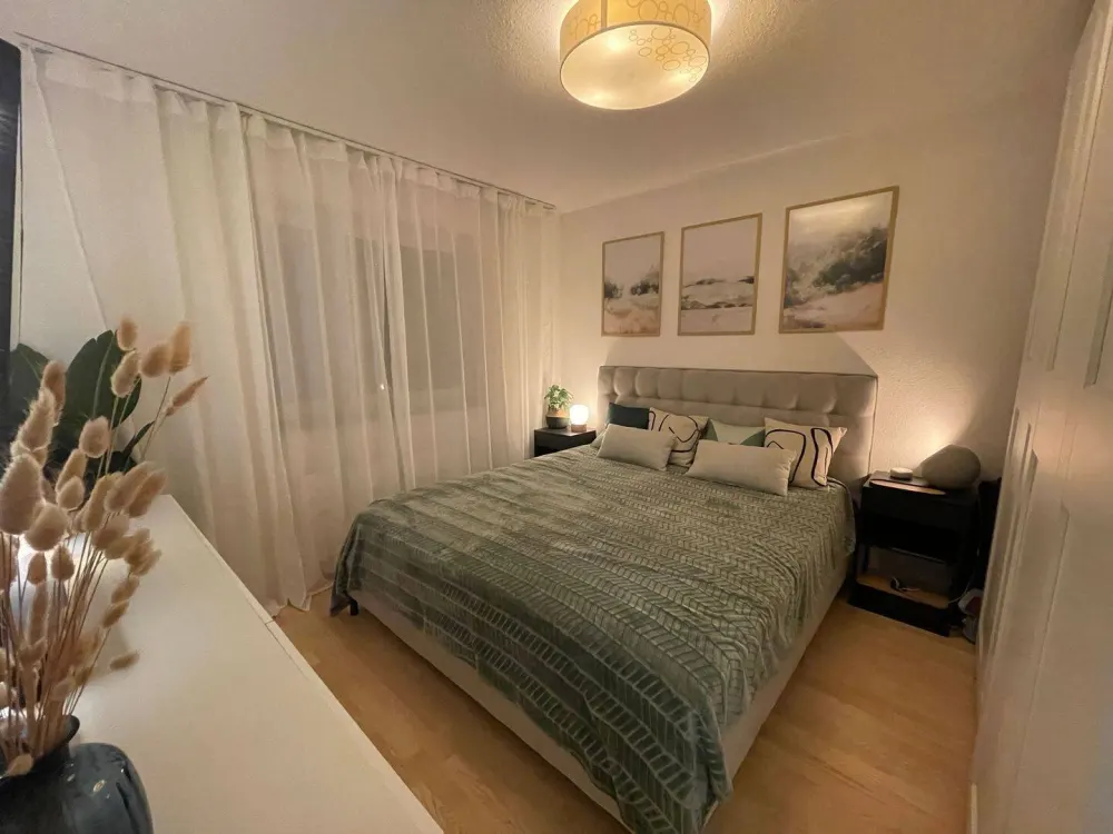 Ideal für Berufstätige: Möbliertes 2-Zi.-Apartment mit Balkon