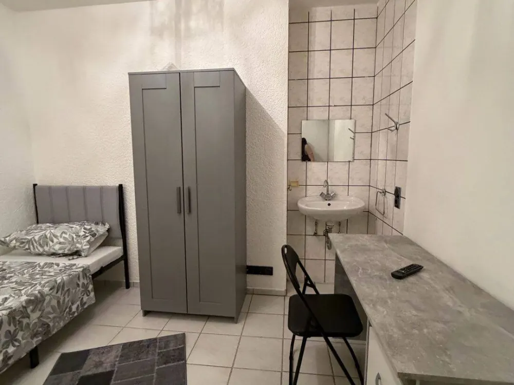 Shared Apartment | Furnished Rooms | Internet Included | Prime Location