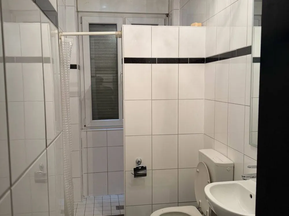 Shared Apartment | Furnished Rooms | Internet Included | Prime Location