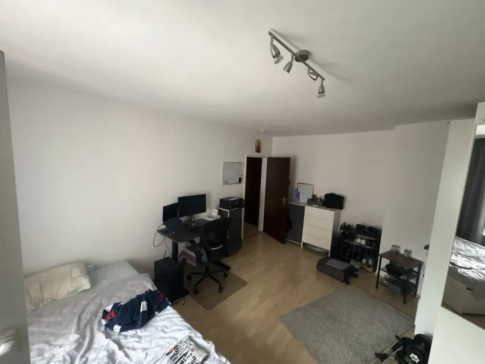 SCHÖNE HELLE 2-ZIMMER-WHG NAHE EISERNER STEG SACHSENHAUSEN- NORD