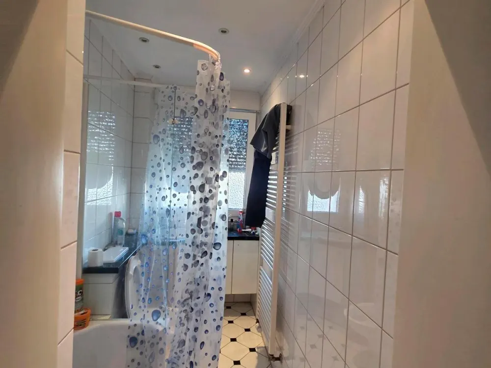 wohnung nur 2 nachbar in Bischofsheim mieten