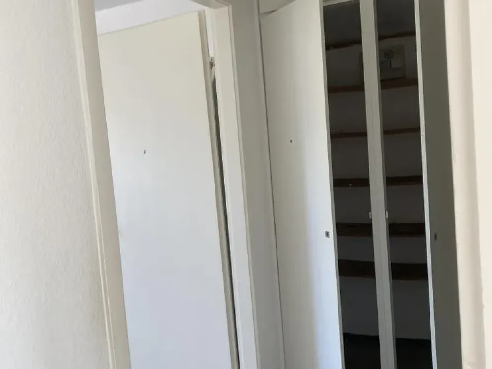 ! Preisknaller ! 3-Zimmer KDB mit Balkon