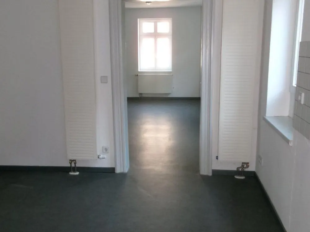 Etagenwohnung, hell und geräumig