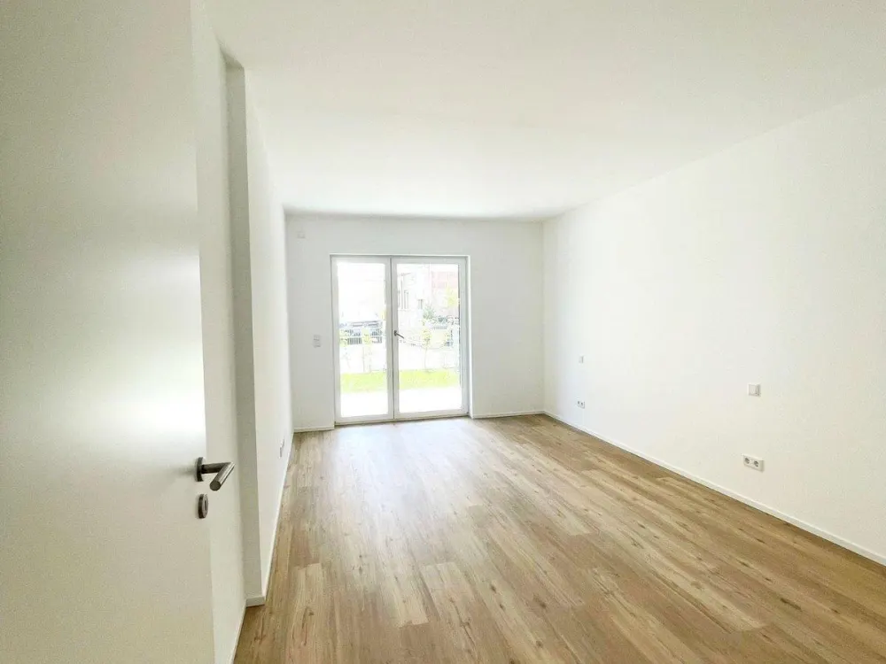Lichtdurchflutete Terrassenwohnung mit eigenem Gartenanteil! *Neubau*